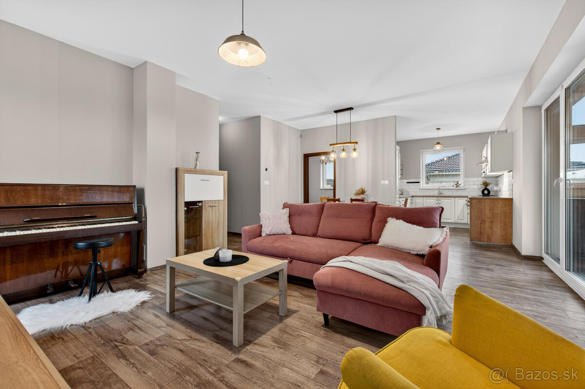 Samostatne stojaci 4-izbový rodinnný dom - ihneď voľný - 3