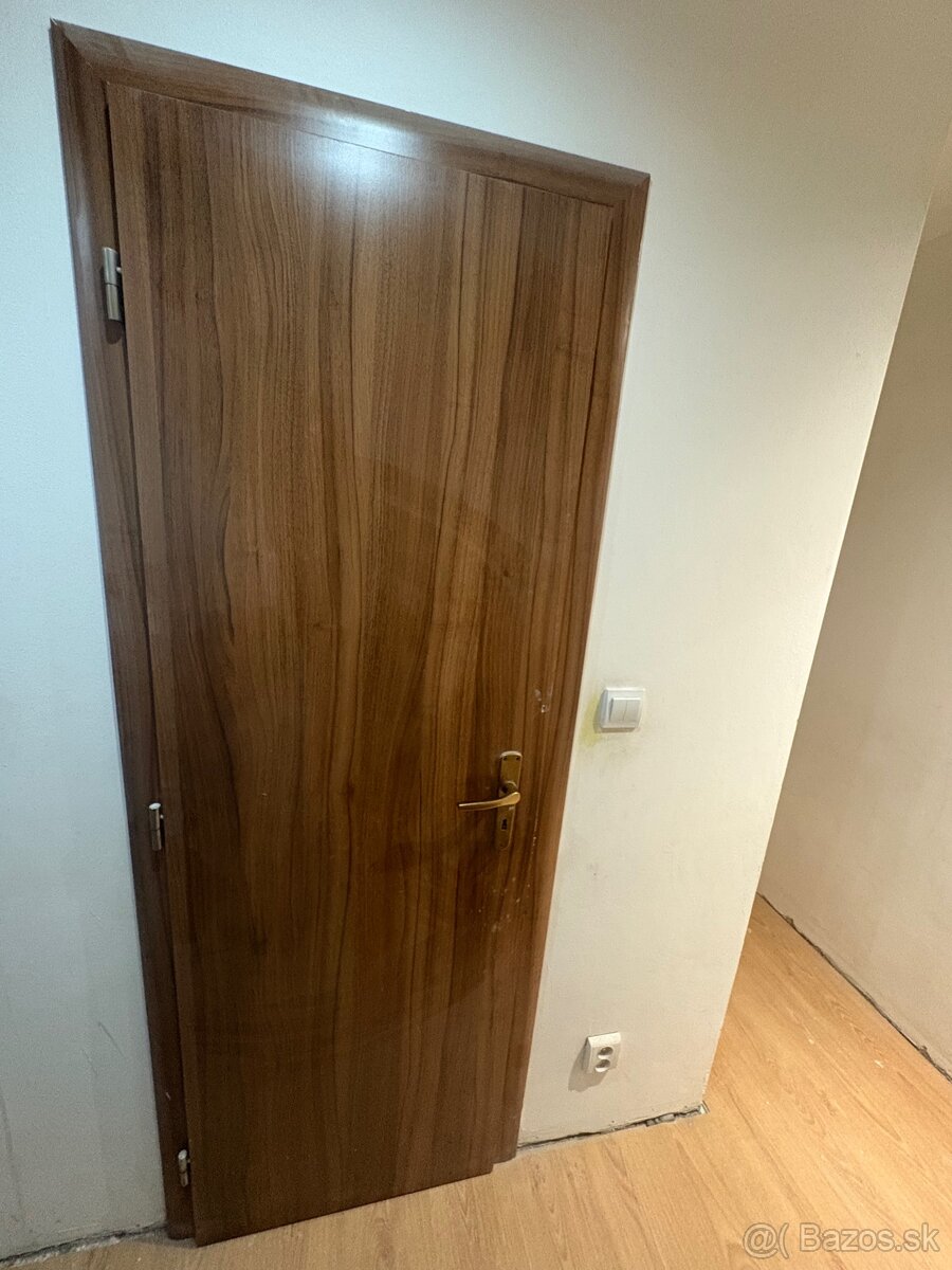 Zárubne a dvere 70tky a 60tky - 3