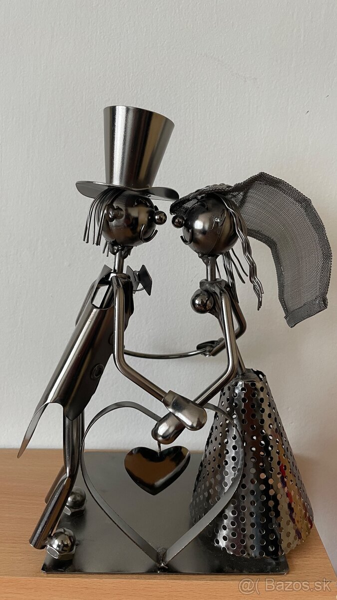 Dekoratívny stojan na víno - 3