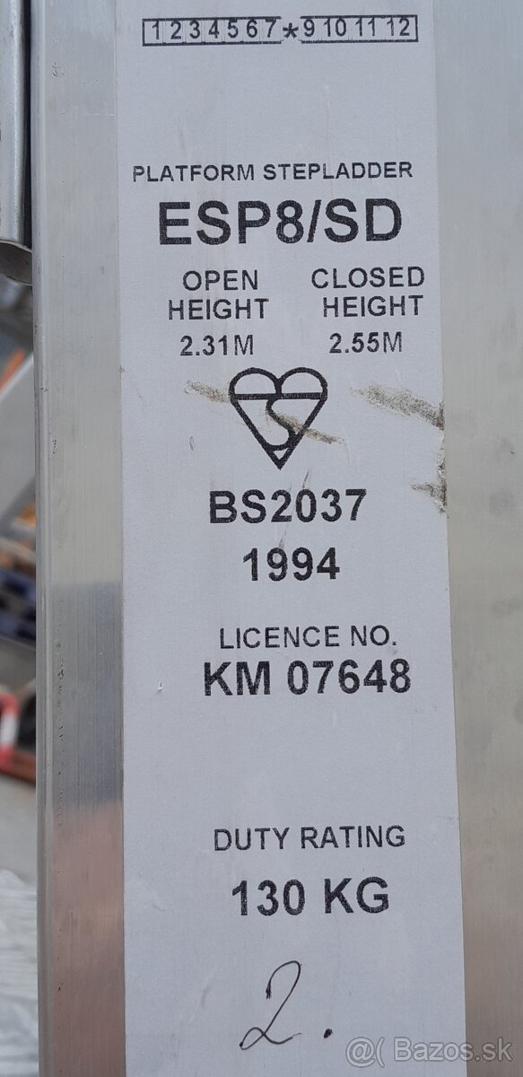 Predám kvalitny hliníkový rebrík ESP8 - 3