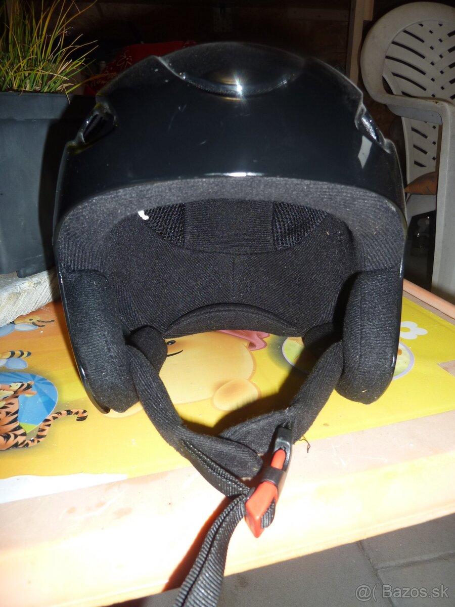 Lyžiarska prilba. - 3