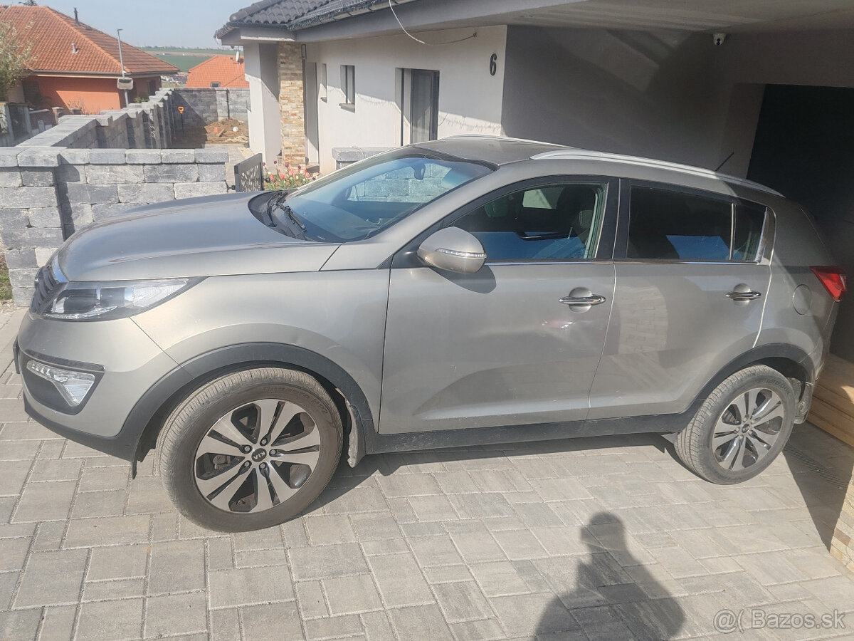 KIA SPORTAGE 1.7Crdi 85kw 6st manuál - 3