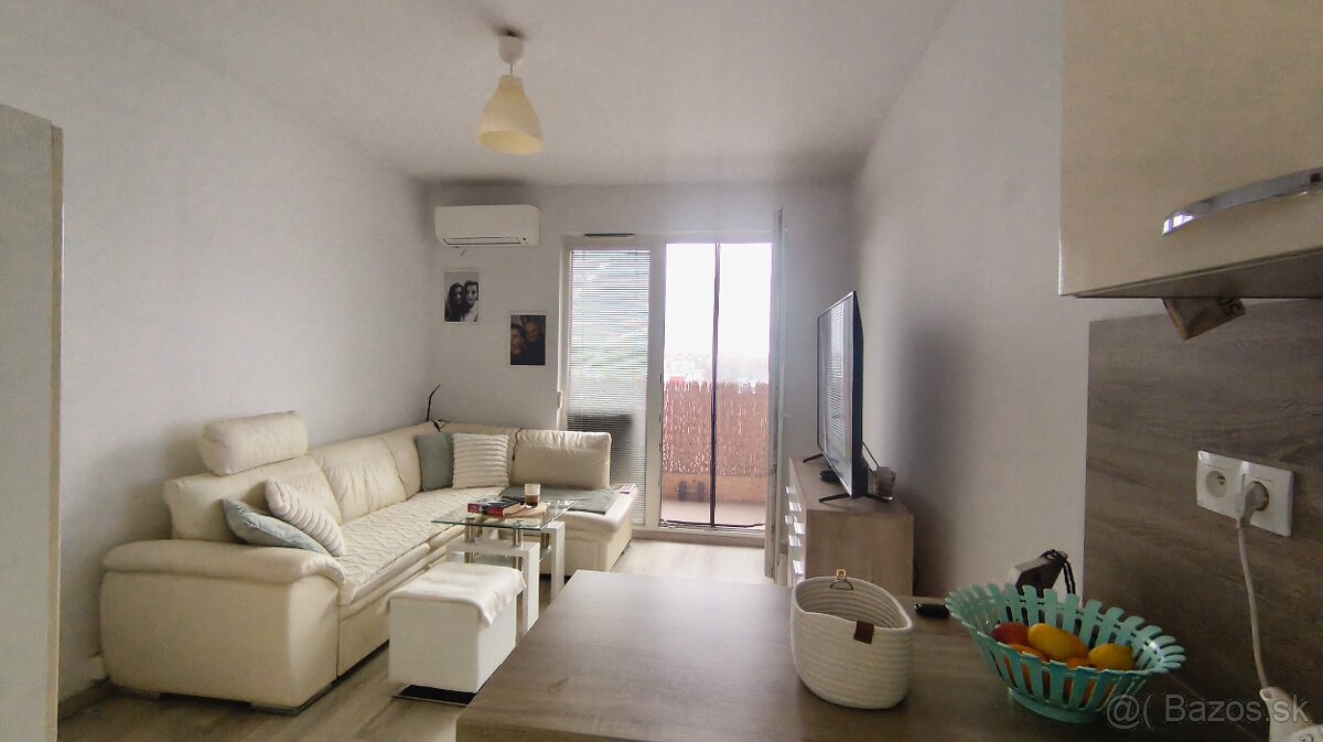 Zrekonštruovaná, zariadená investičná garsónka - 3