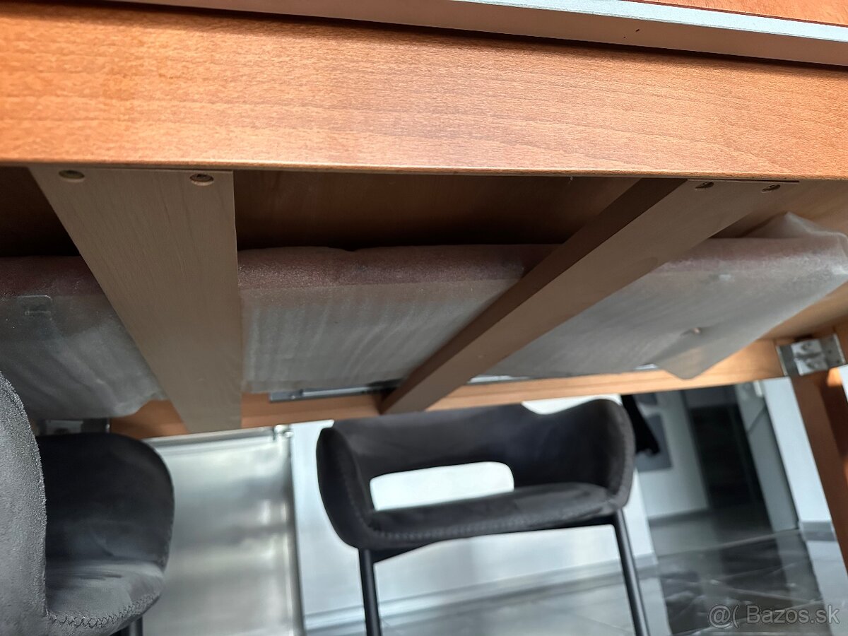 Kuchynský stôl - 3