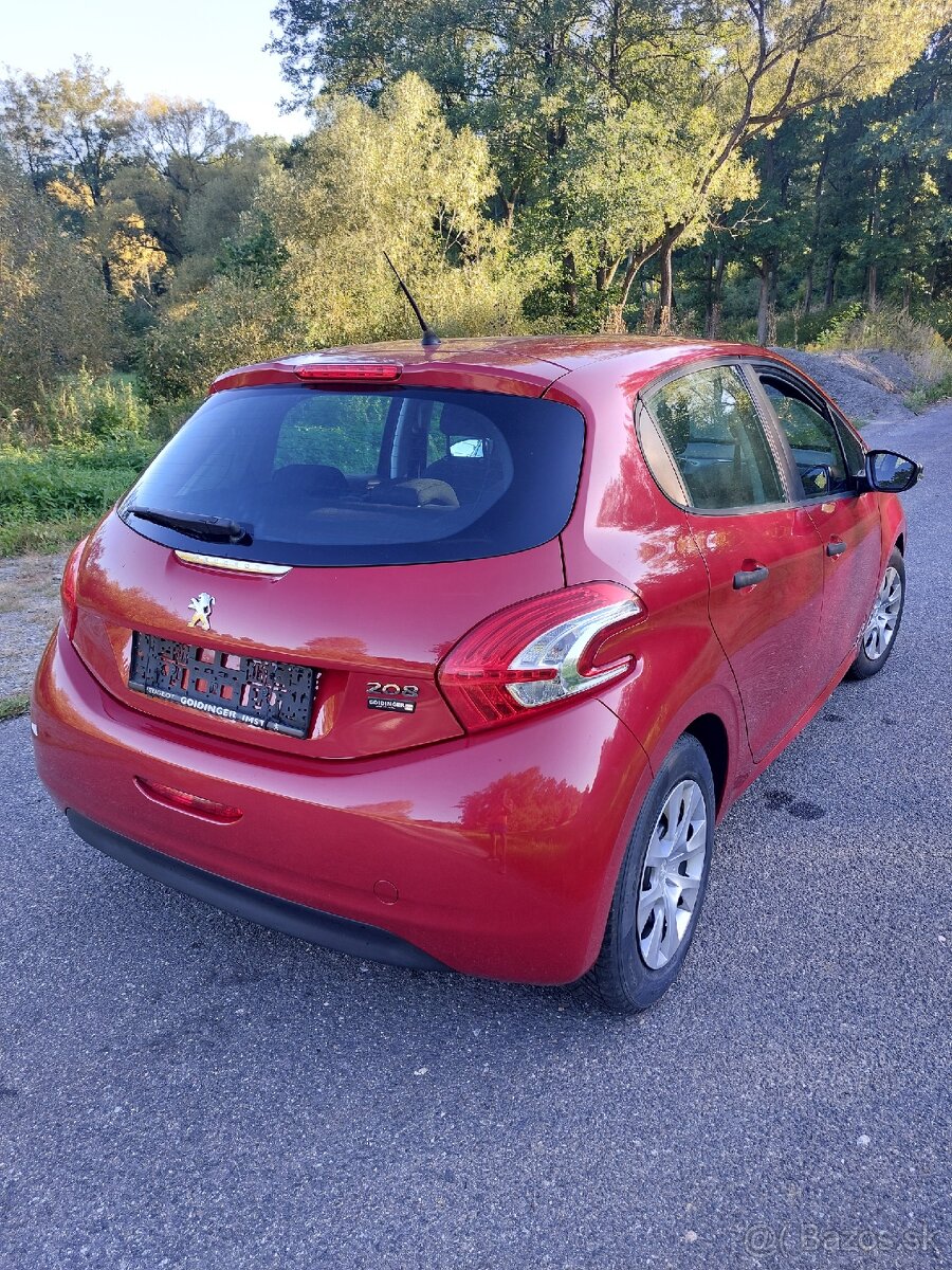 Peugeot 208 - 3