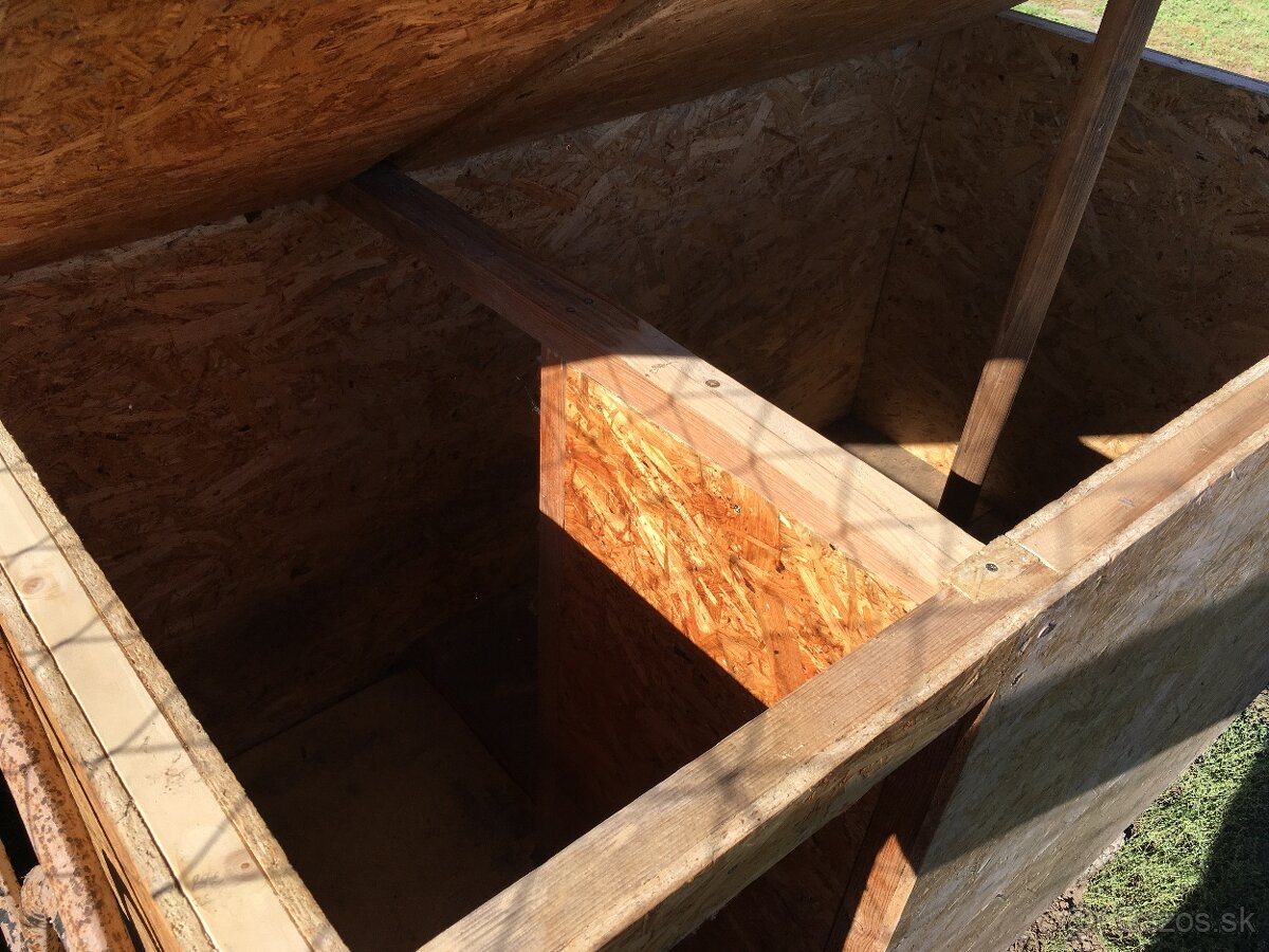 Zateplená psia búda - 3