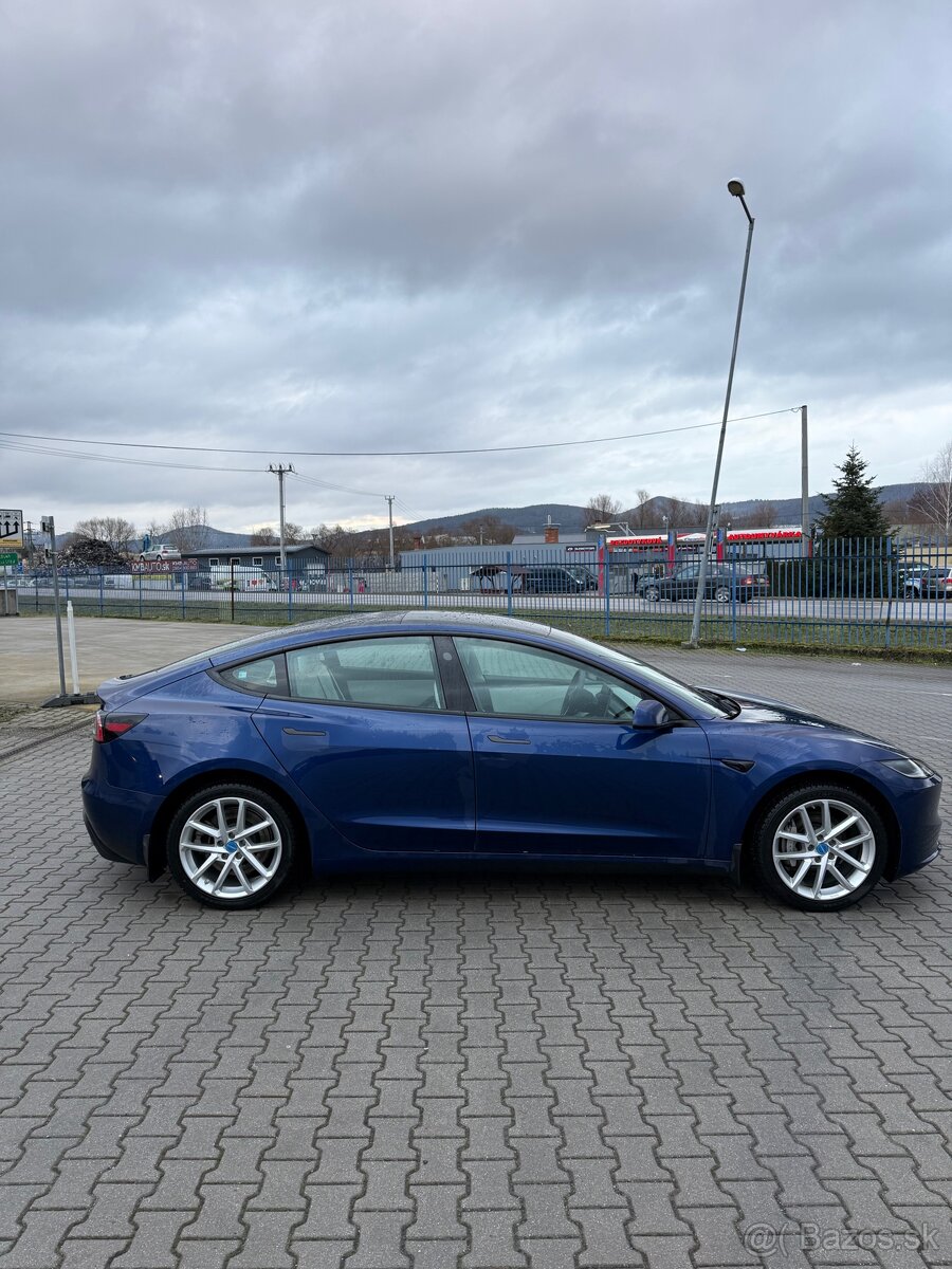 Tesla Model 3 Highland, biely interier, EAP autopilot - 3
