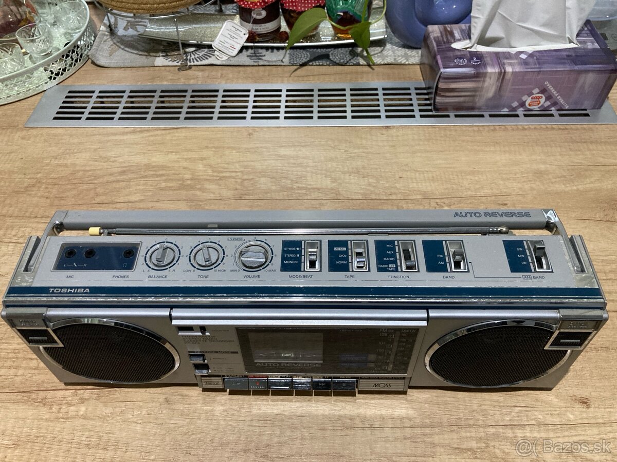 Kazetový radiomagneton Toshiba rt-sf5 - 3