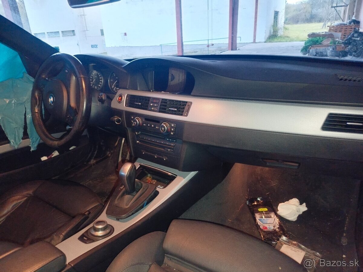 BMW E91, 330xd 2008 automat - 3