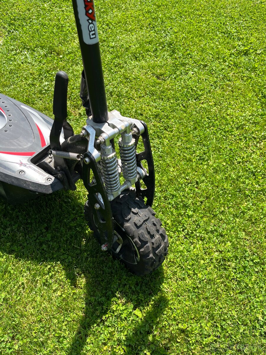 Kolobežka Nitro Scooters XE1000 - 3