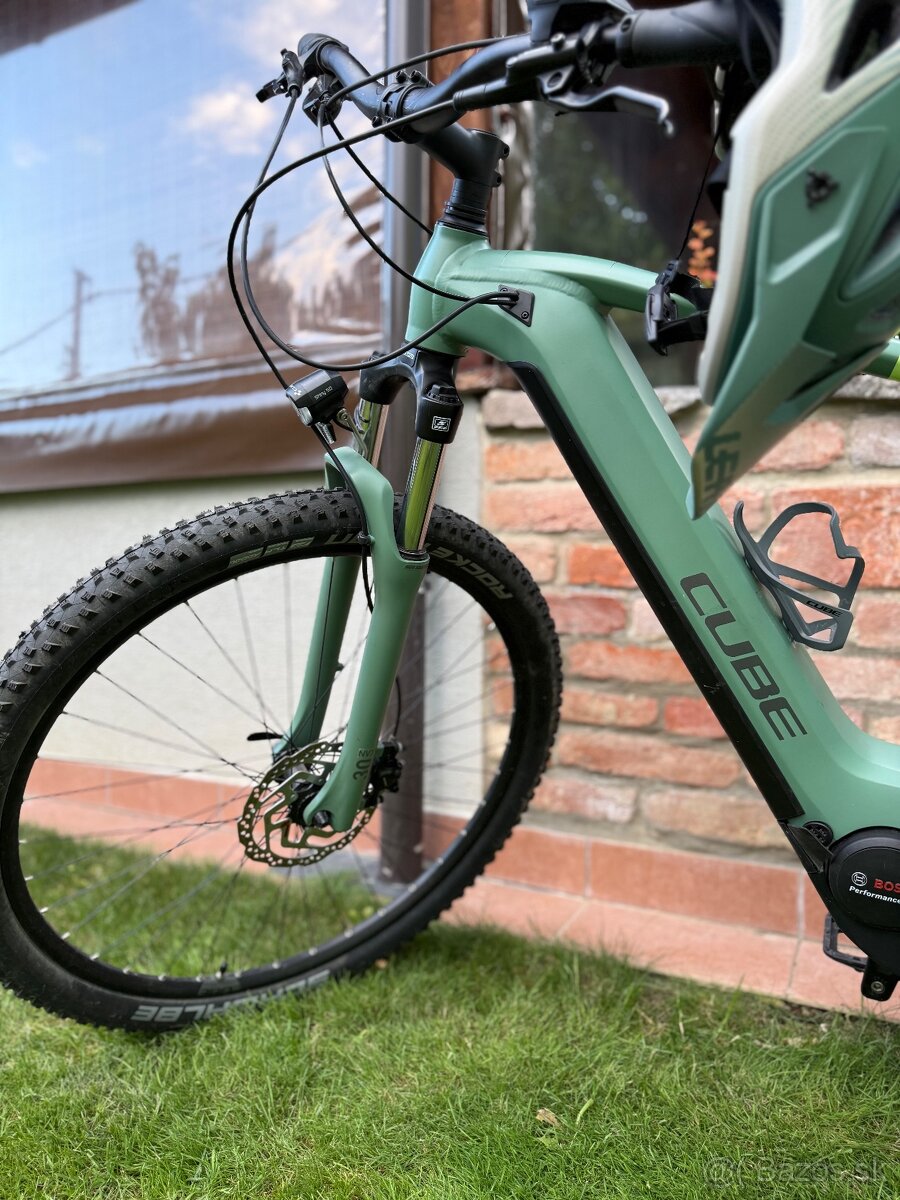 Elektrobicykel CUBE Touring Hybrid - 3