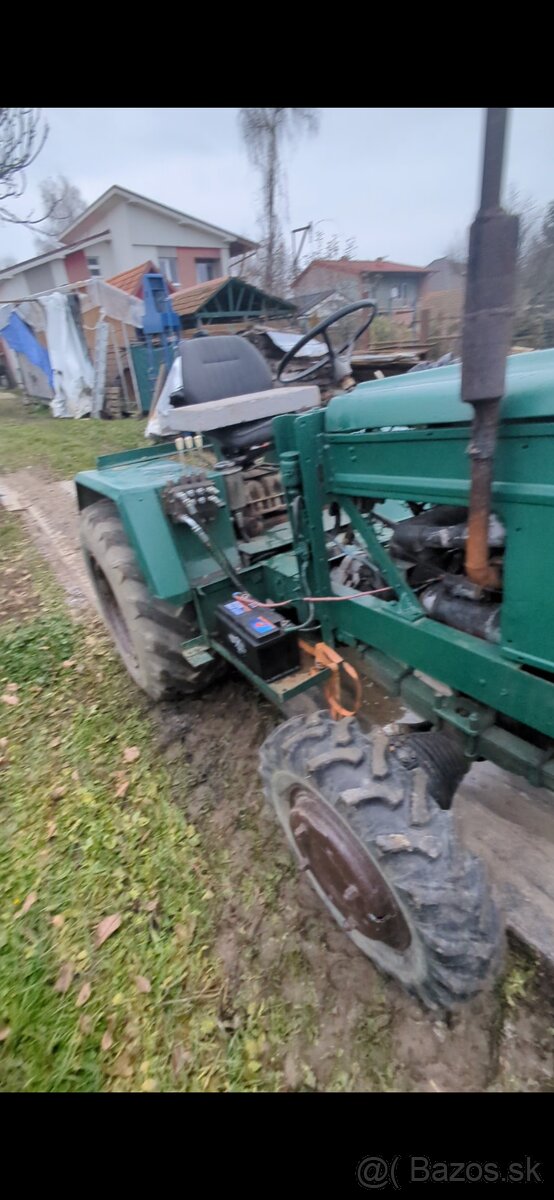 Predám doma robený traktor 4x4 - 3