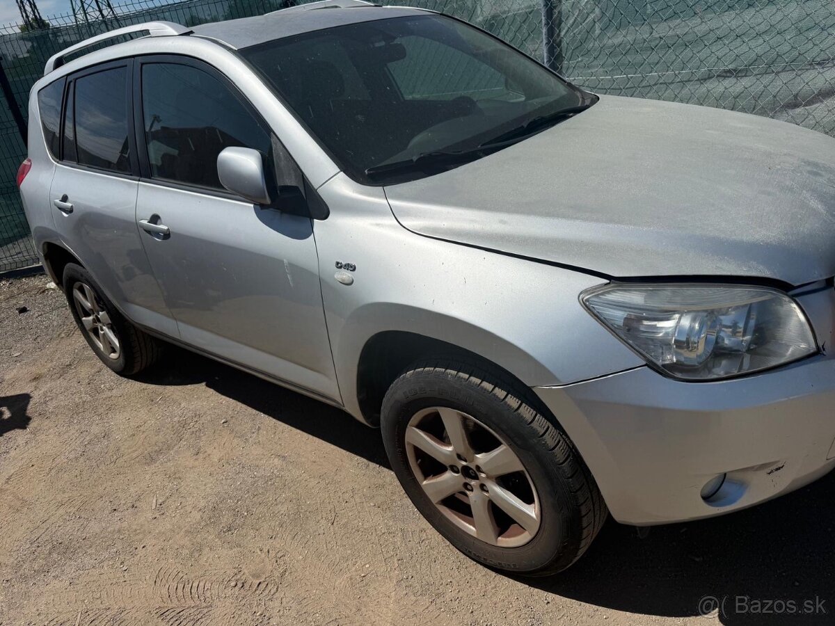 Toyota Rav 4 2,2D 4x4 - 3