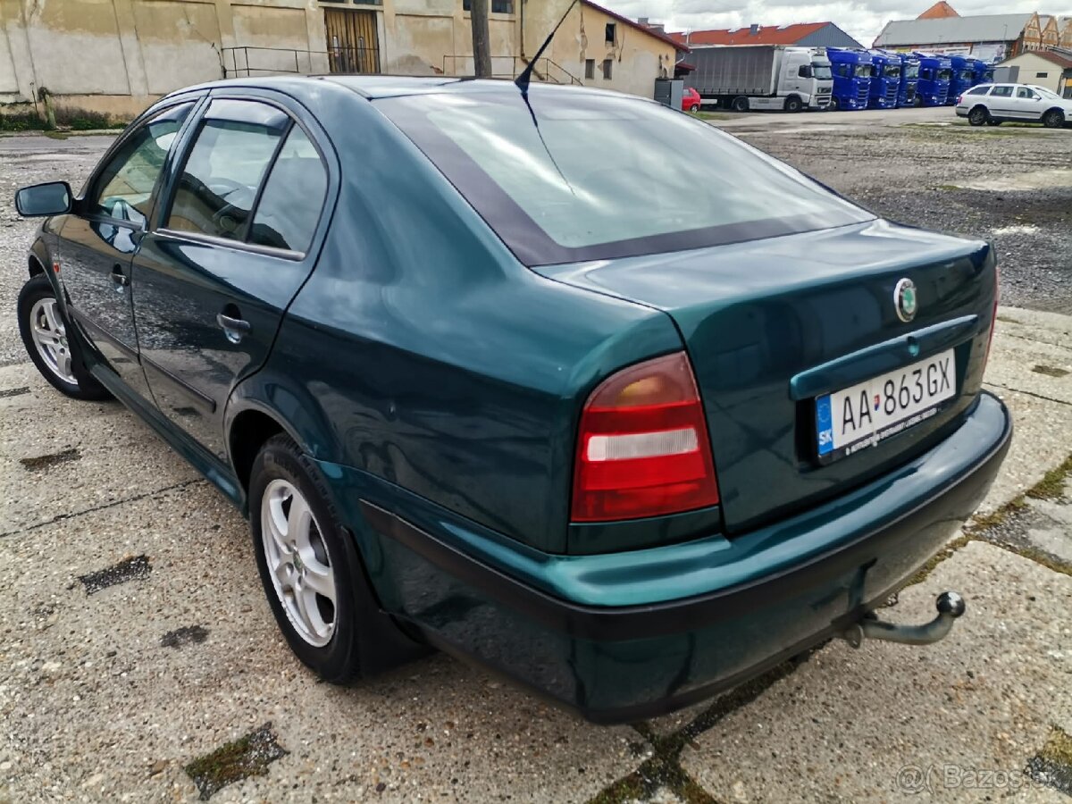 Predám Skoda Octavia 1.8 92Kw M5 5d - 3
