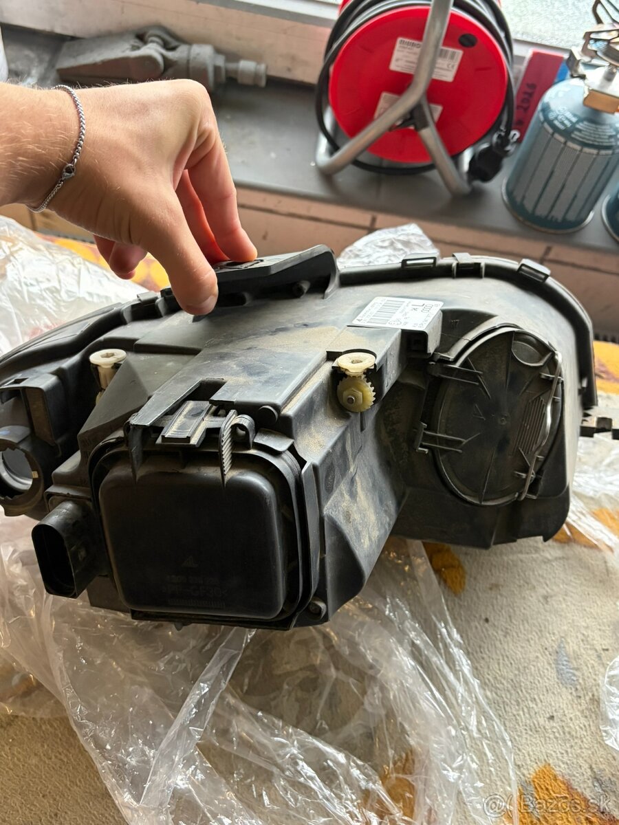 ORIGINÁL Audi A3 8P Predné Ľavé svetlo - 3
