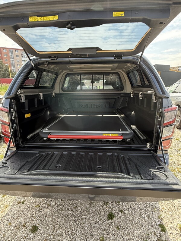 Isuzu D-MAX 1,9l Duble Cab AT 4x4 LSE