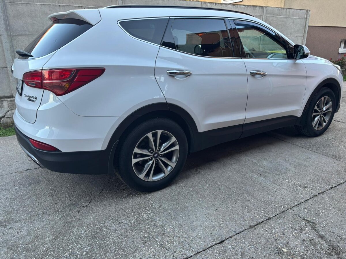 Hyundai Santa Fe - 3