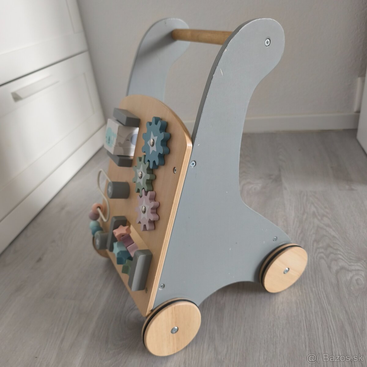 Drevené chodítko s aktivitami Jabadabado - 3