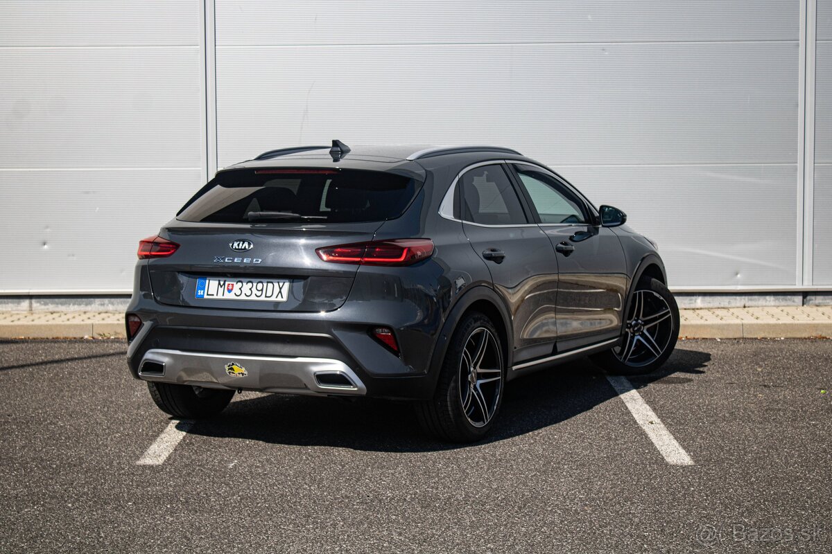 Kia XCeed 1.5 T-GDi Platinum A/T - 3