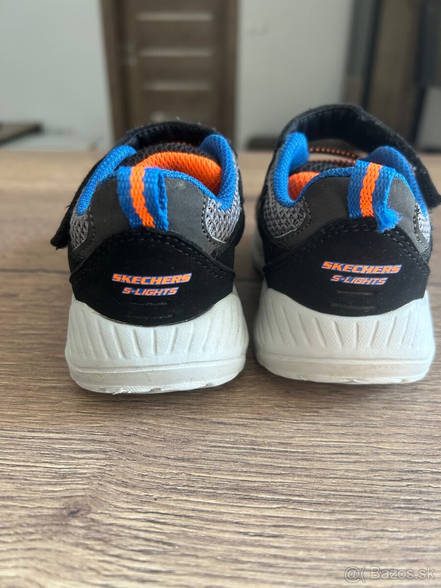 Detske svietiace tenisky Skechers - 3