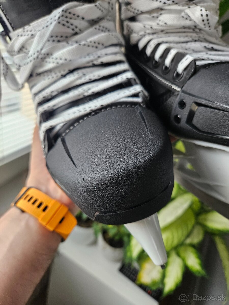 Hokejové korčule CCM Next 44,5 - 3