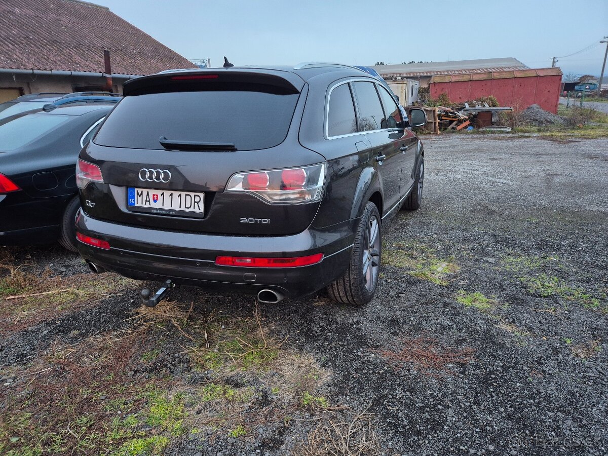 Predám Audi Q7 - 3
