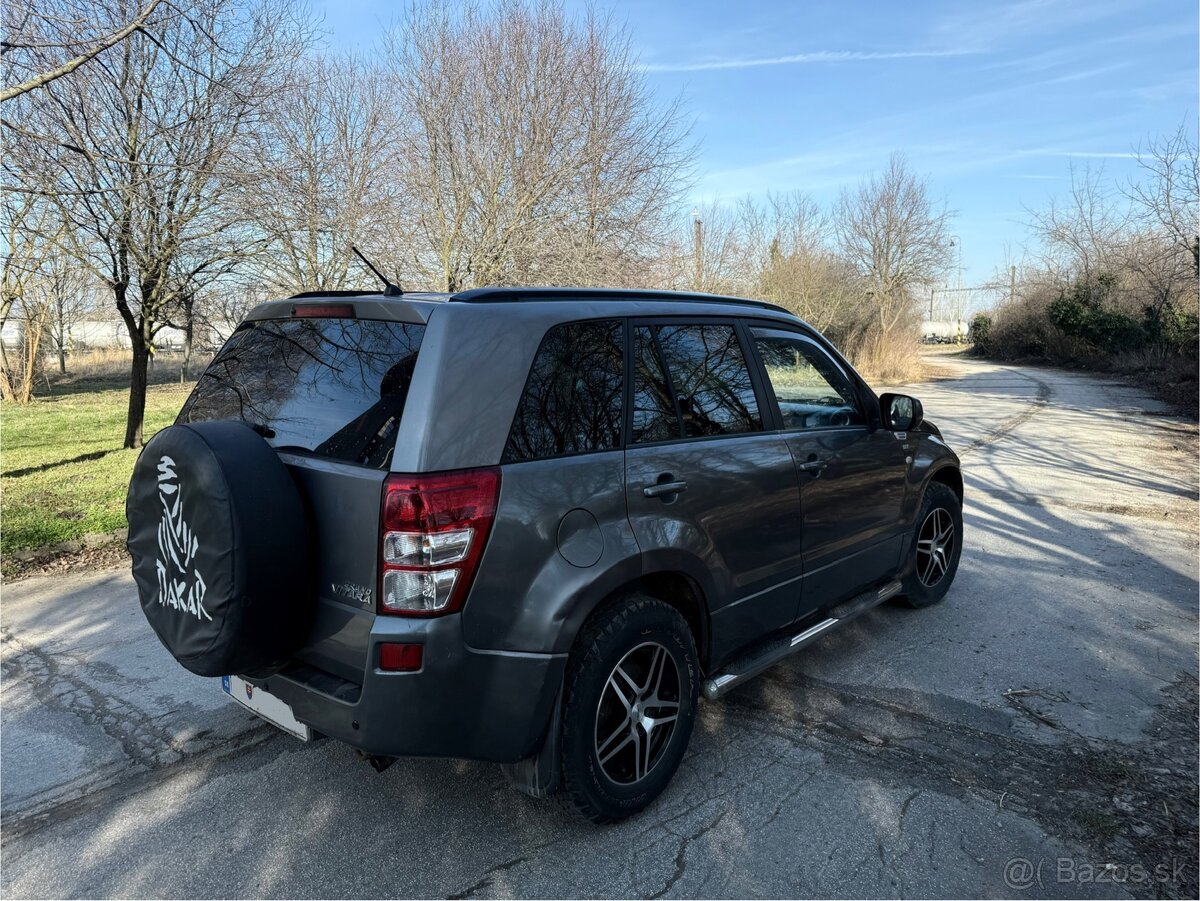 Suzuki Grand Vitara 1.9 DDiS 4x4 - 3
