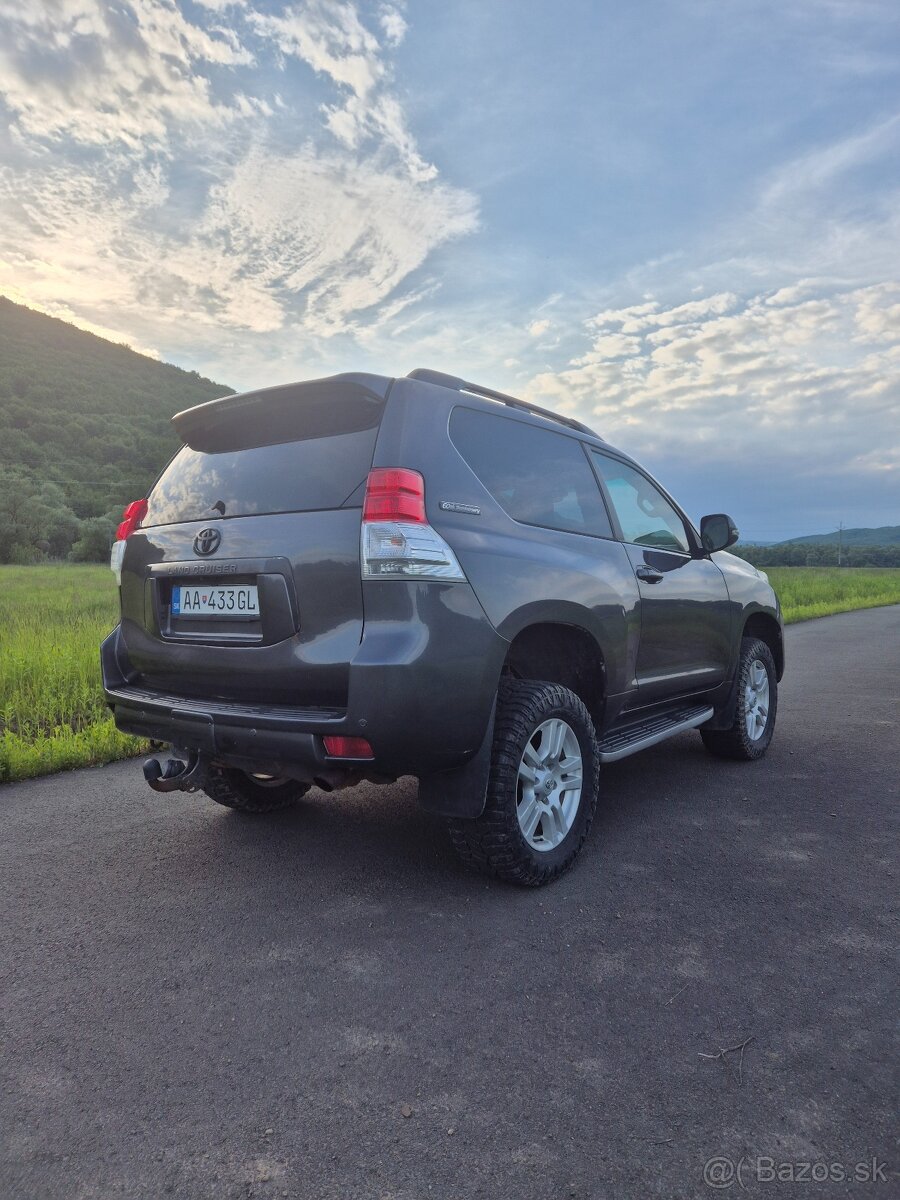 TOYOTA Land cruiser 150 3.0 D-4D