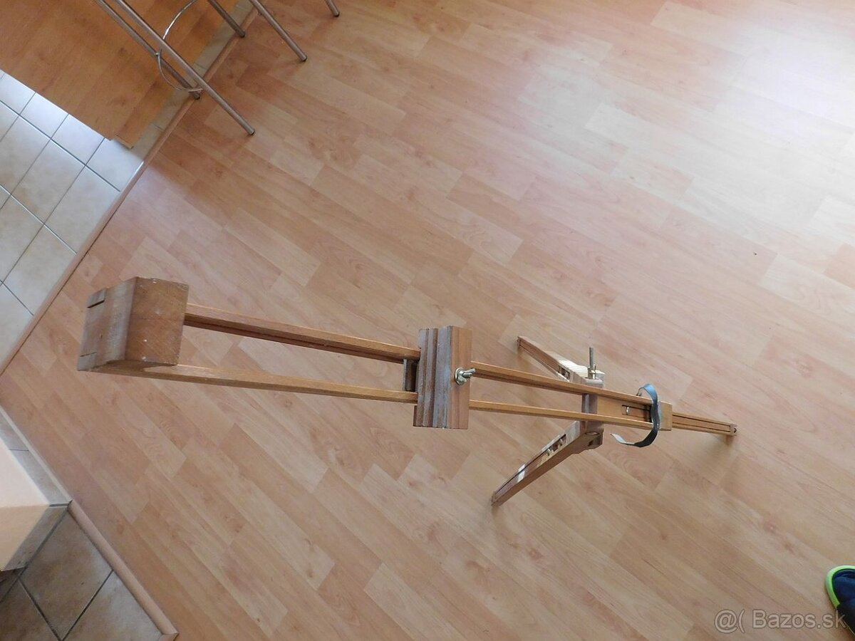 Drevený maliarsky stojan - 3