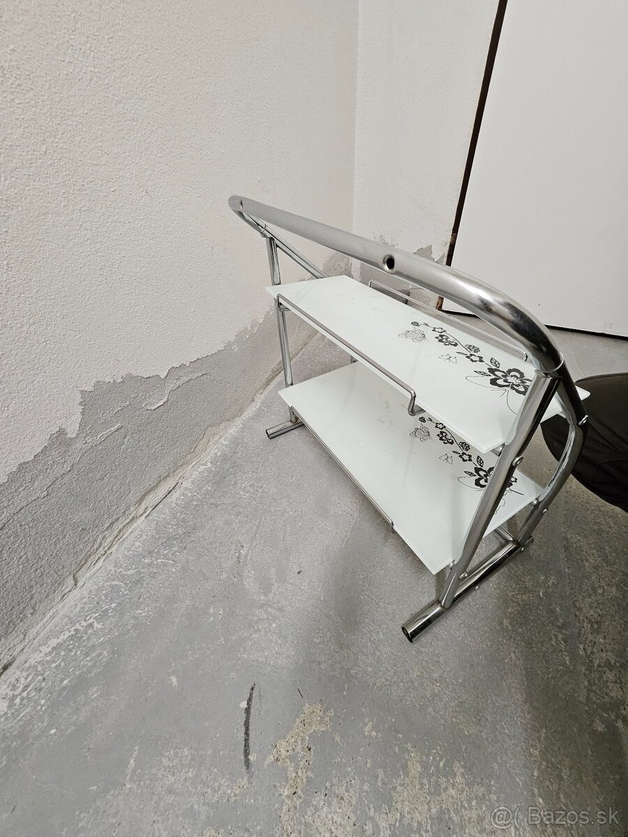 Políčka do kúpeľne - 3