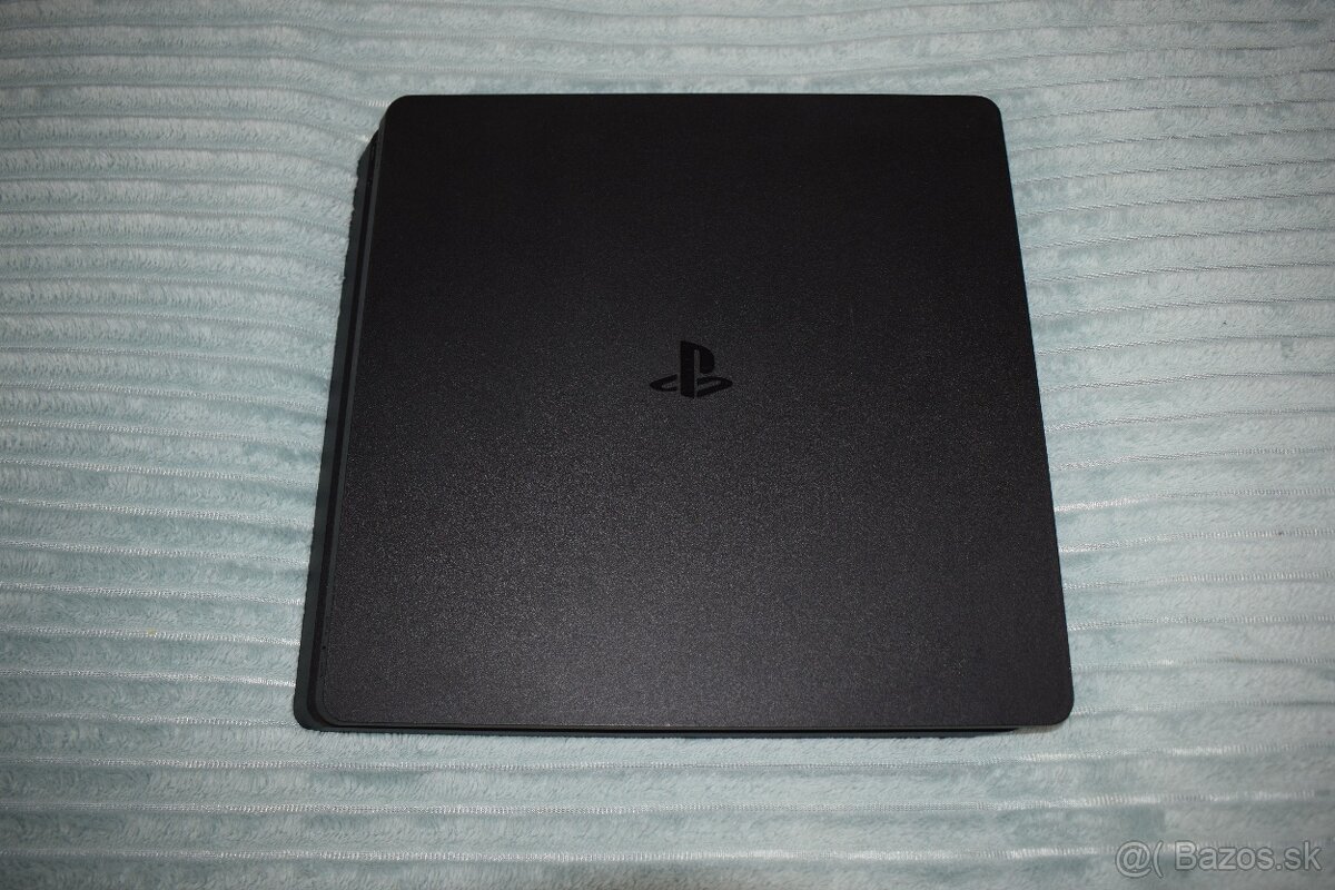 PlayStation 4 Slim 2TB + ovládač + hry + extra HDD - 3