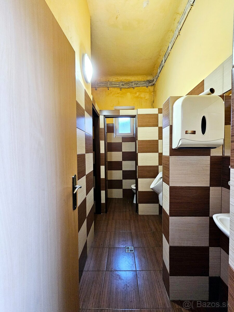 Na predaj podnikateľský objekt / Nitrianske Pravno - 3