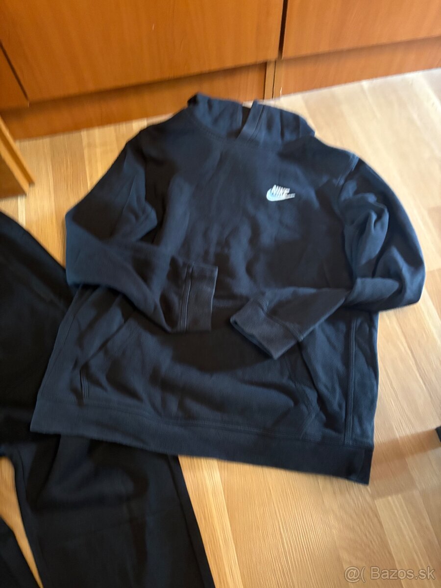 Mikina Nike a tepláky - 3