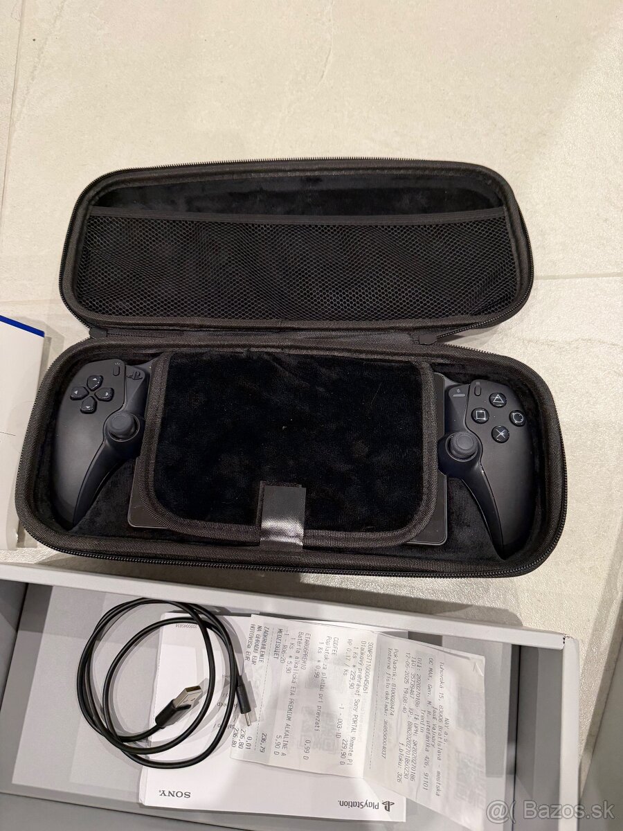 Playstation Portal - 3