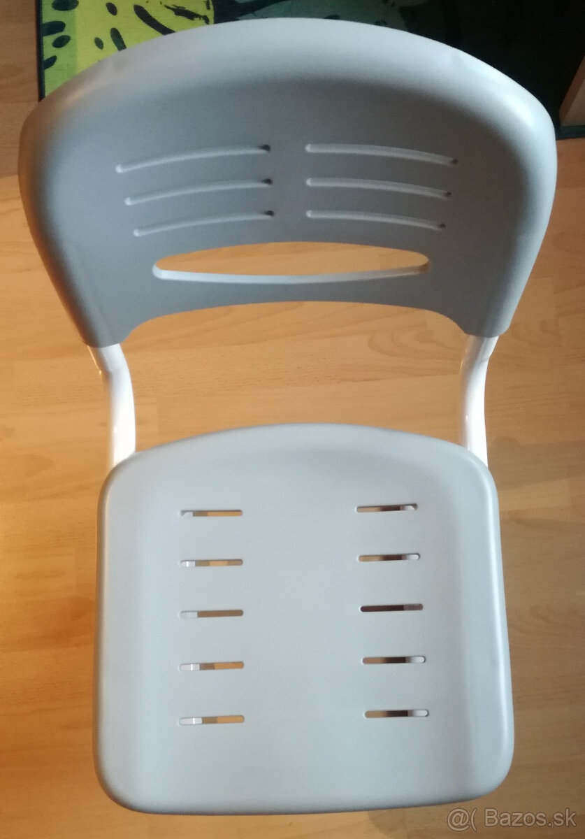 Ergonomická rastúca stolička - 3