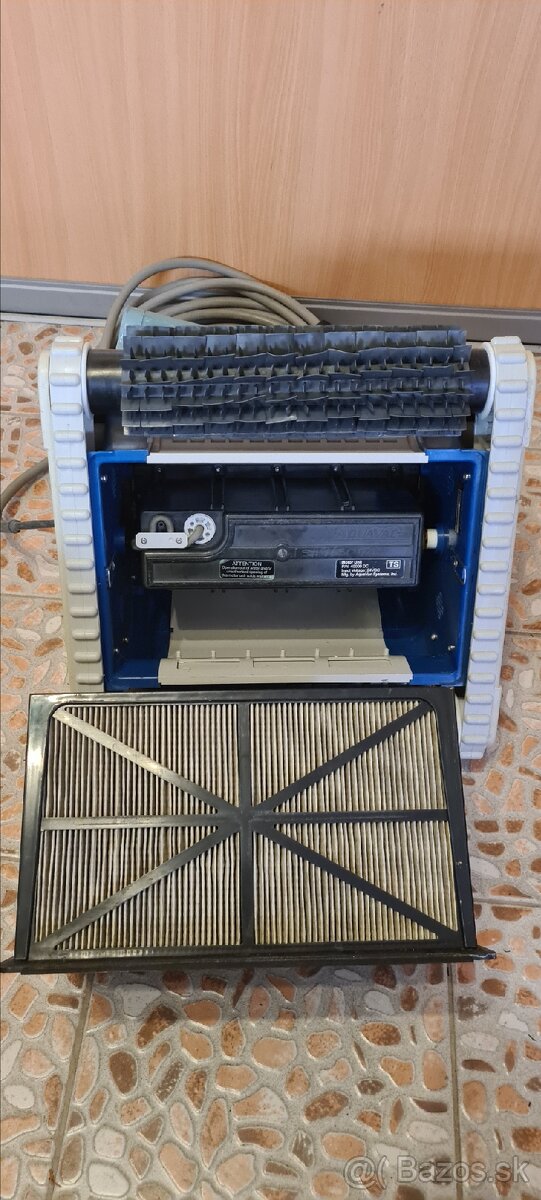 Hayward Tiger Shark bazenovy vysavac - 3