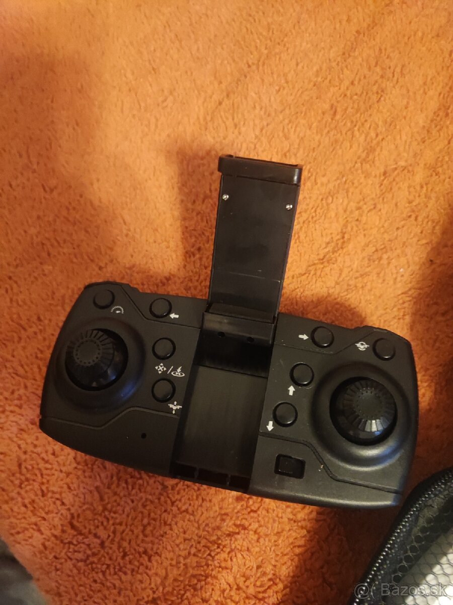 Dron + obal a 4 baterky - 3