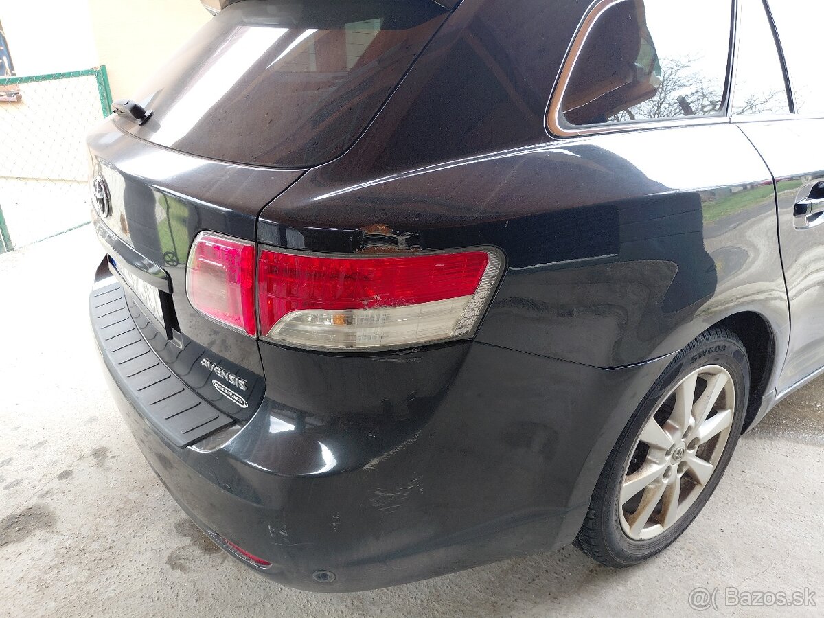 Toyota Avensis combi 2009 - 3