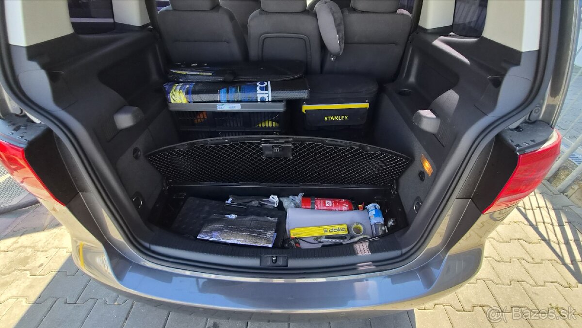 Volksvagen Touran - 3