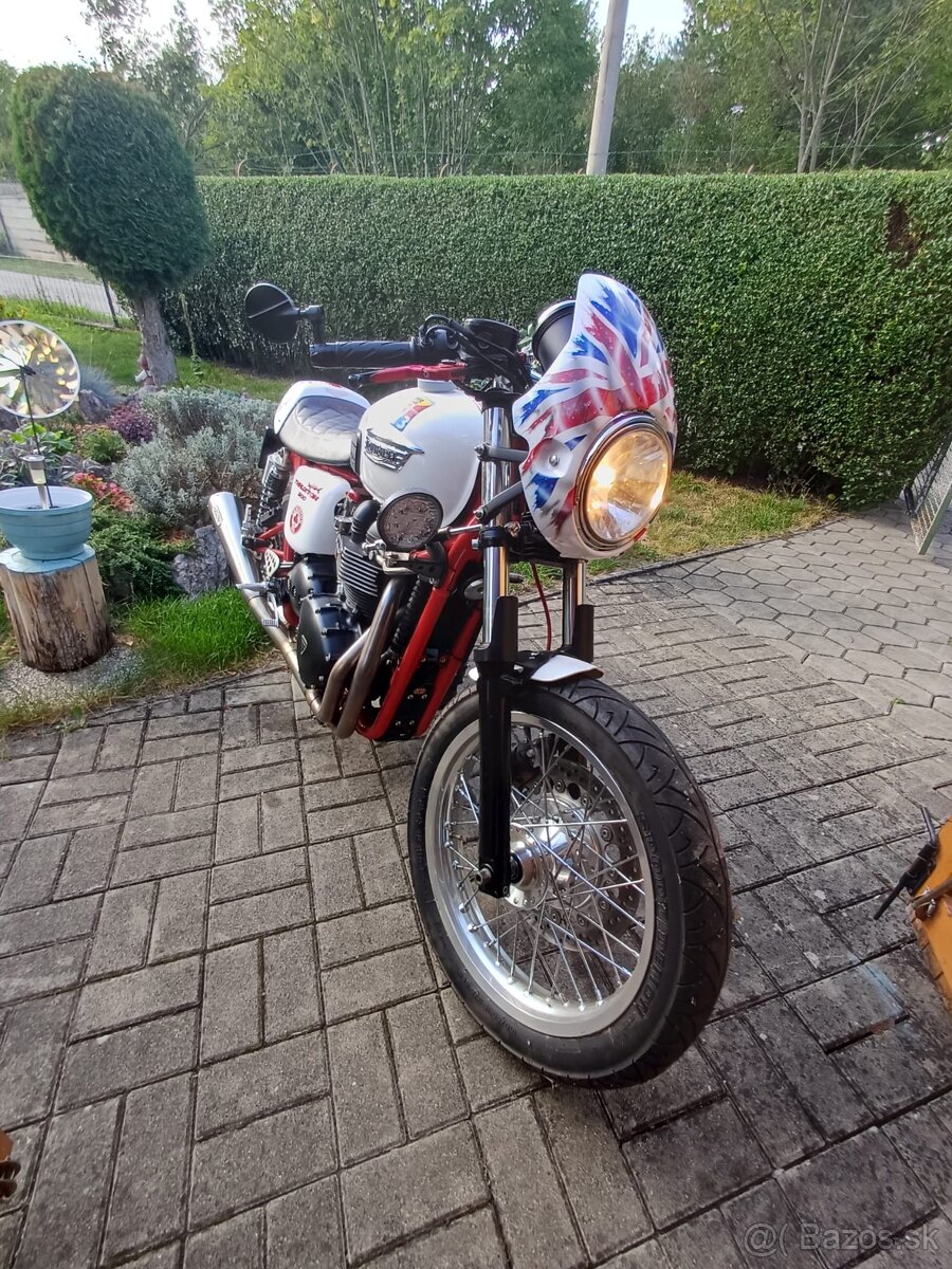 TRIUMPH THRUXTON - 3