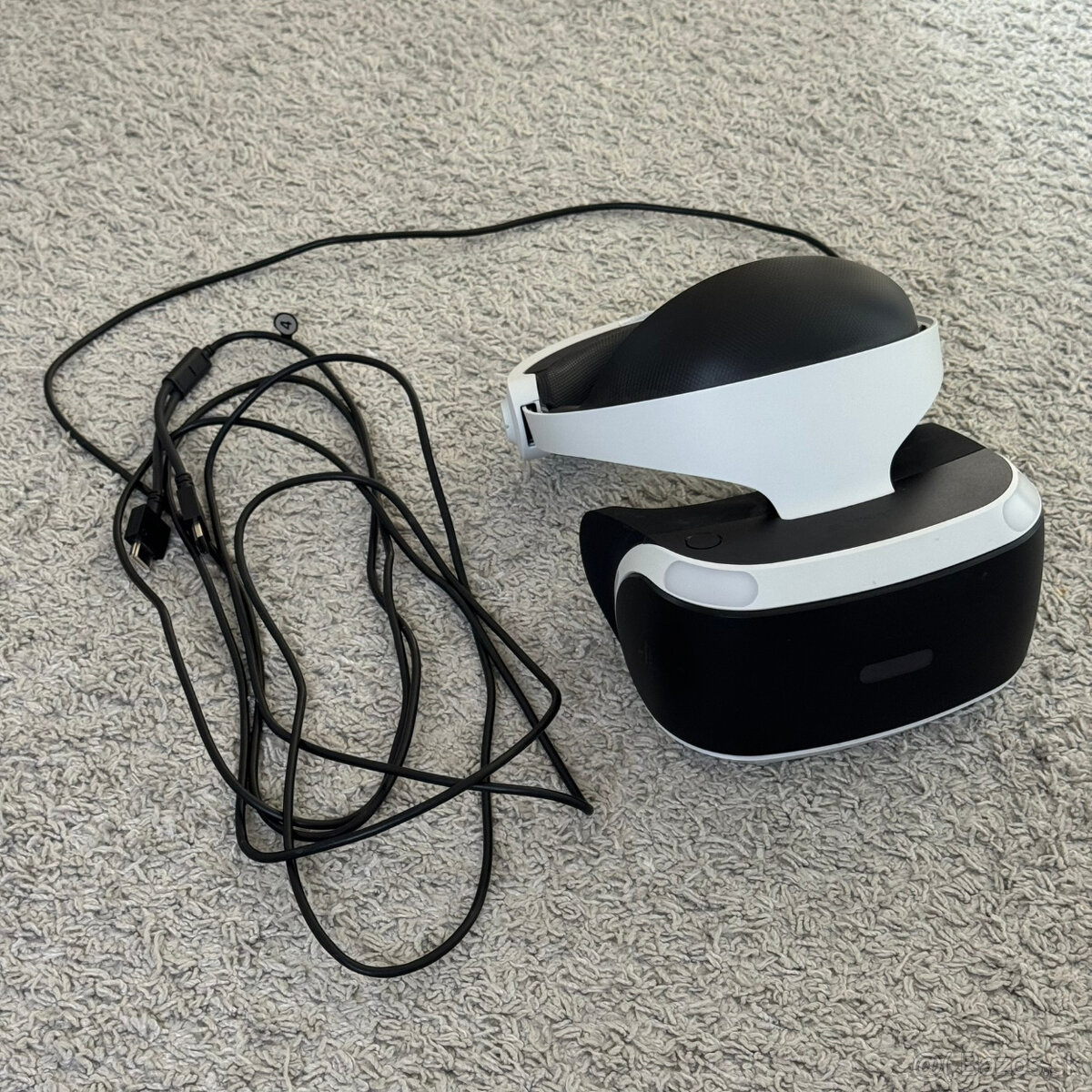 PS4 VR V2 + Move ovládače - 3