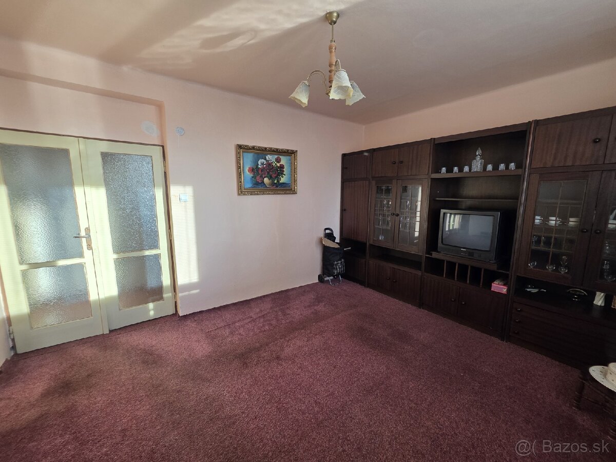 Predám 2 izbový byt - Levice - 3