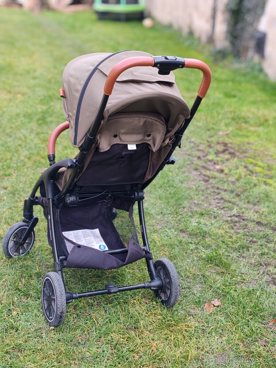 Športový kočík Petite&Mars CROSS - 3