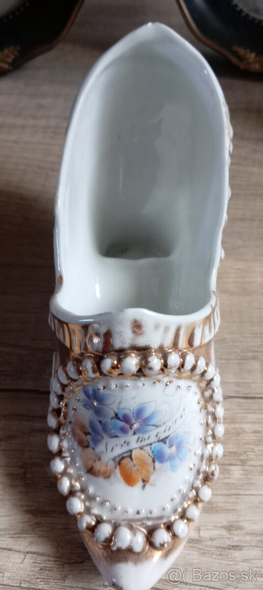 Porcelánova topanka - 3