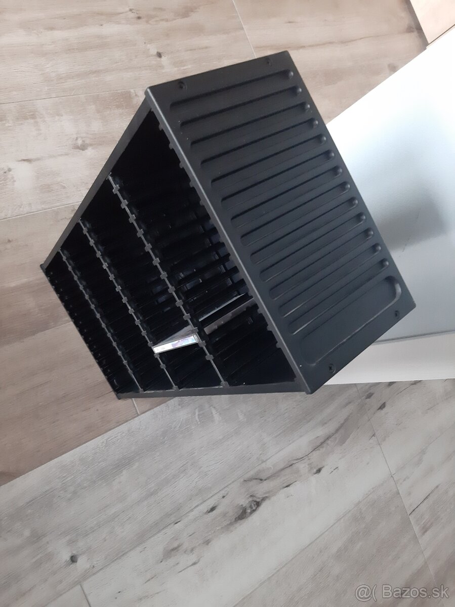 Políčka na nosiče pre 60ks CD - 3