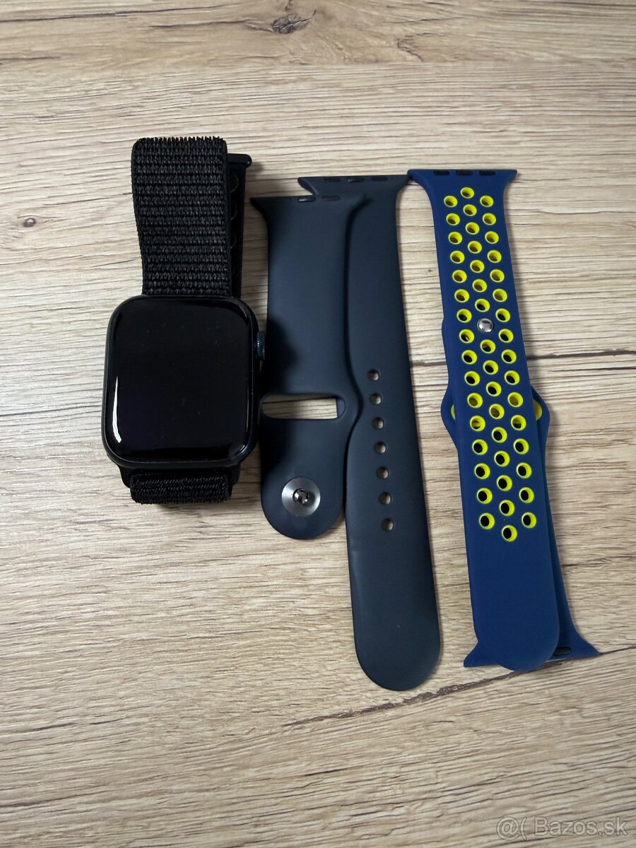 Apple Watch 8 45mm - 3