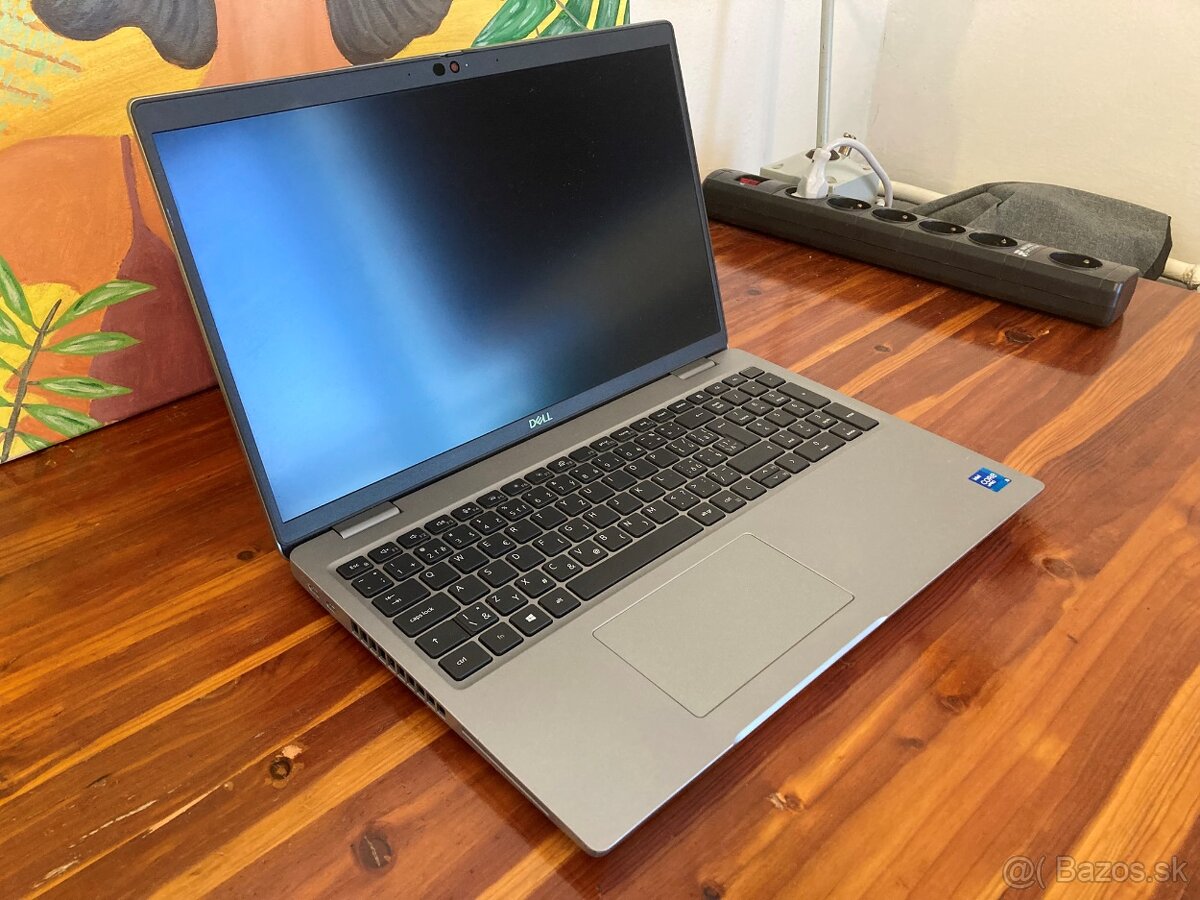 Notebook DELL LATITUDE 5521 i5-11500H MX450 2GB - 3