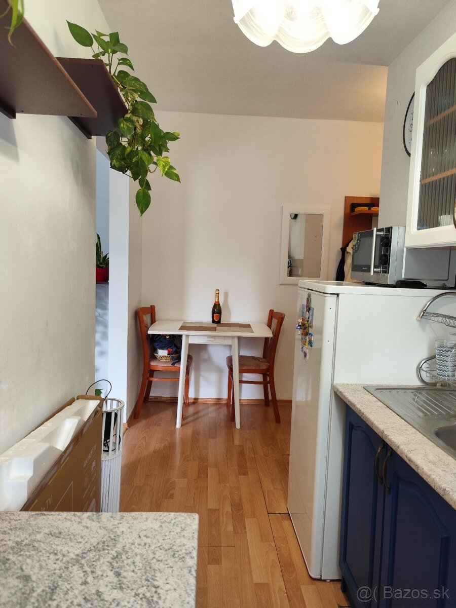 Rezervovaný - Ponúkame na predaj 1.izbový byt. - 3