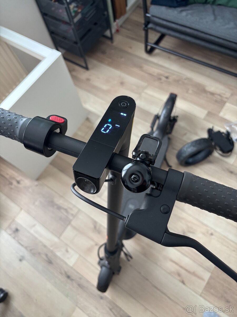 Xiaomi Mi Electric Scooter Pro 2 - Elektricka Kolobezka - 3