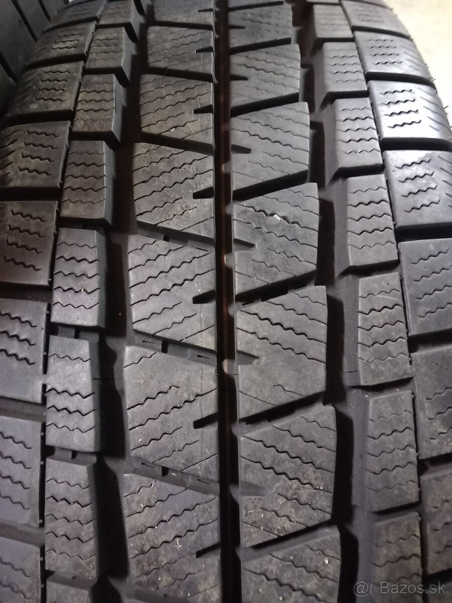 ZIMNE PNEUMATIKY- 205/65/16 C- AKO NOVE NA DODAVKU. - 3